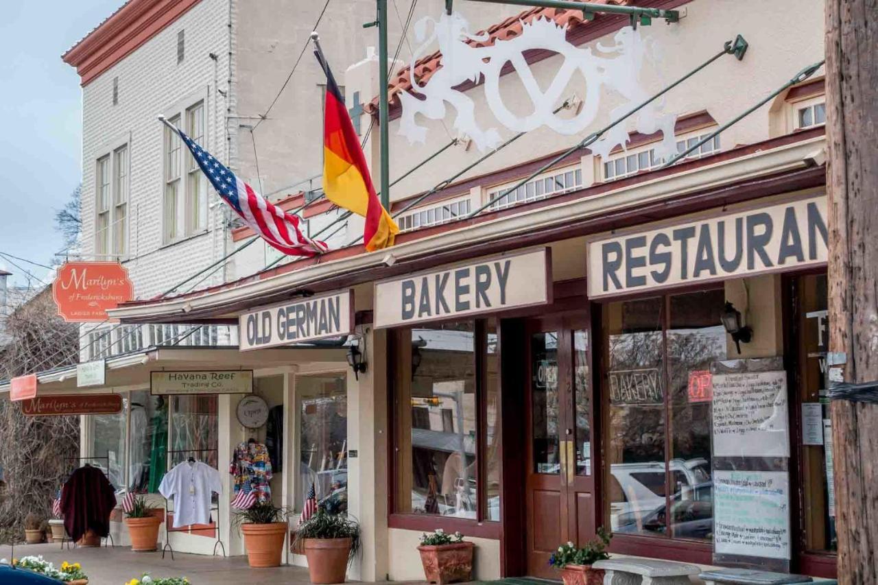 Hill Country Haute N Haus Relax And Renew Fischer Eksteriør bilde